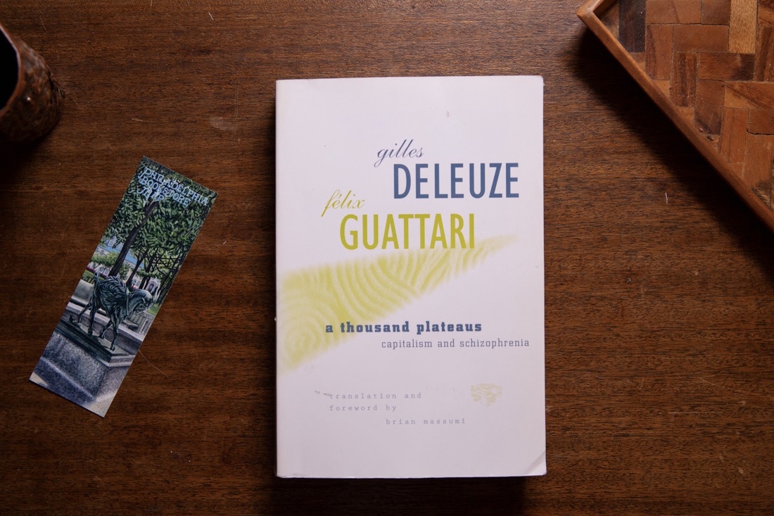 A Thousand Plateaus by Gilles Deleuze, Félix Guattari